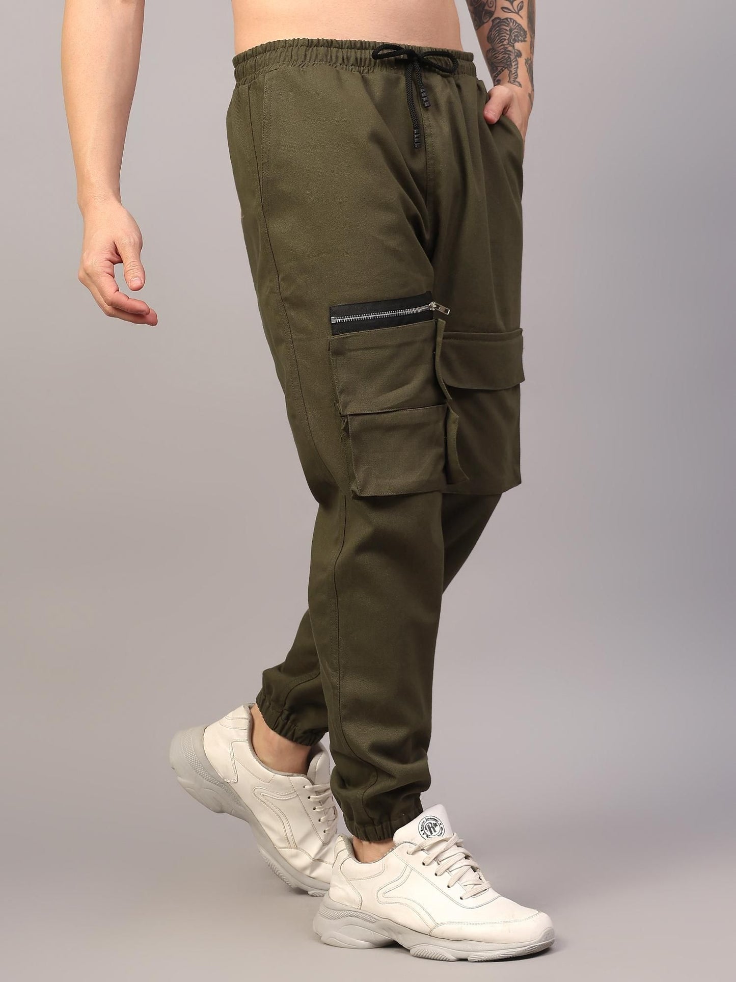 Sprouted Men's Cotton Blend Solid Multipocket Cargo Jogger